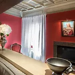 Apartamento Raffaello Charmsuite *