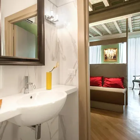 Raffaello Charmsuite Рим