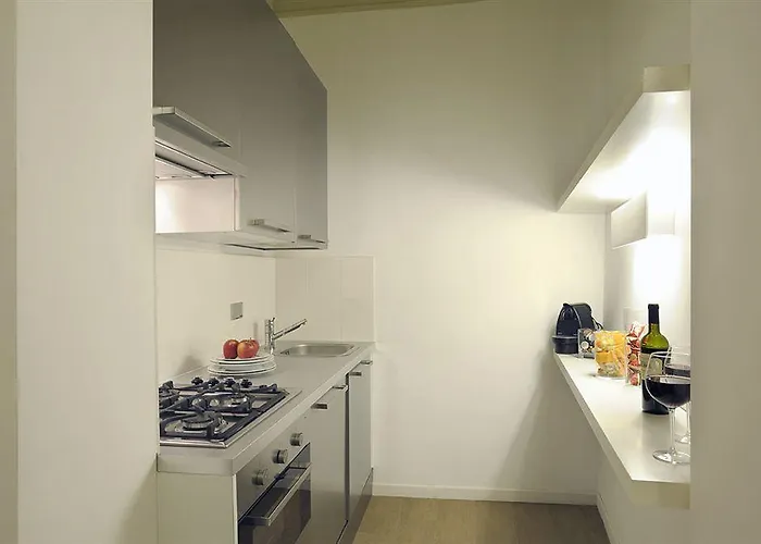 Raffaello Charmsuite