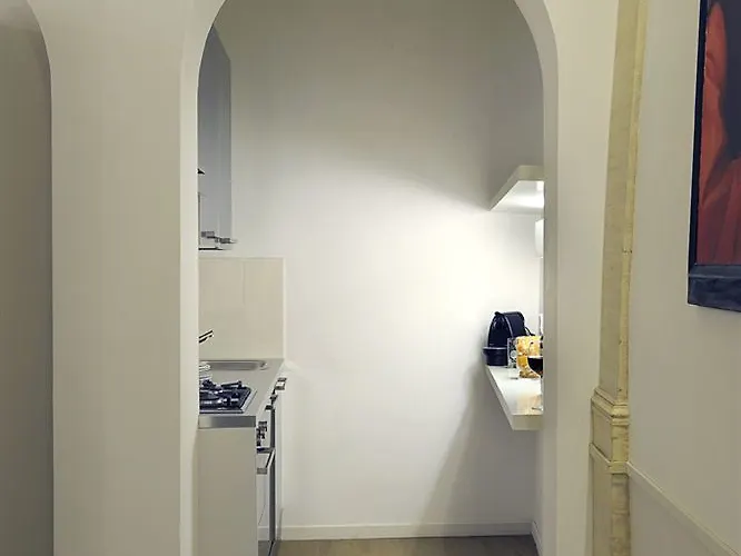 Raffaello Charmsuite Apartment