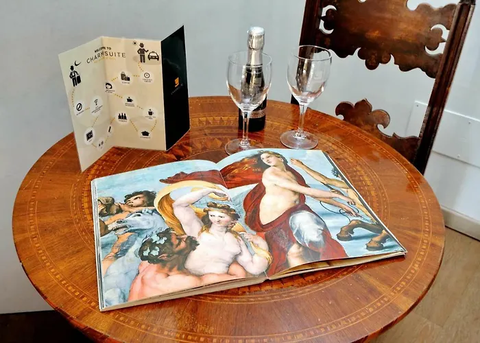 Raffaello Charmsuite *