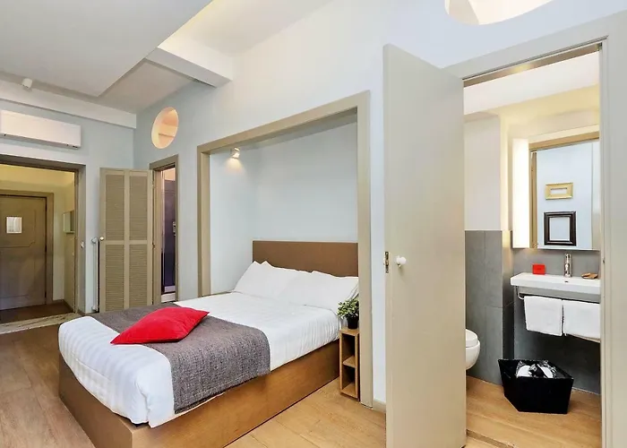 Raffaello Charmsuite Rome