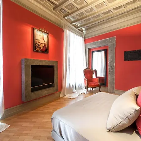 Raffaello Charmsuite * Rome
