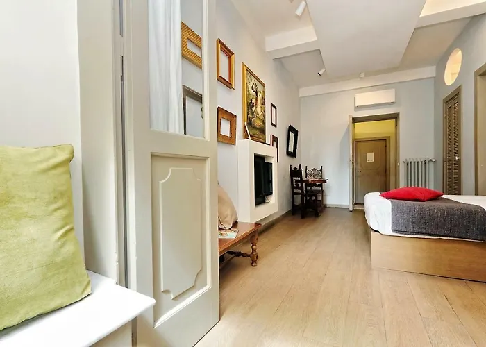 Raffaello Charmsuite